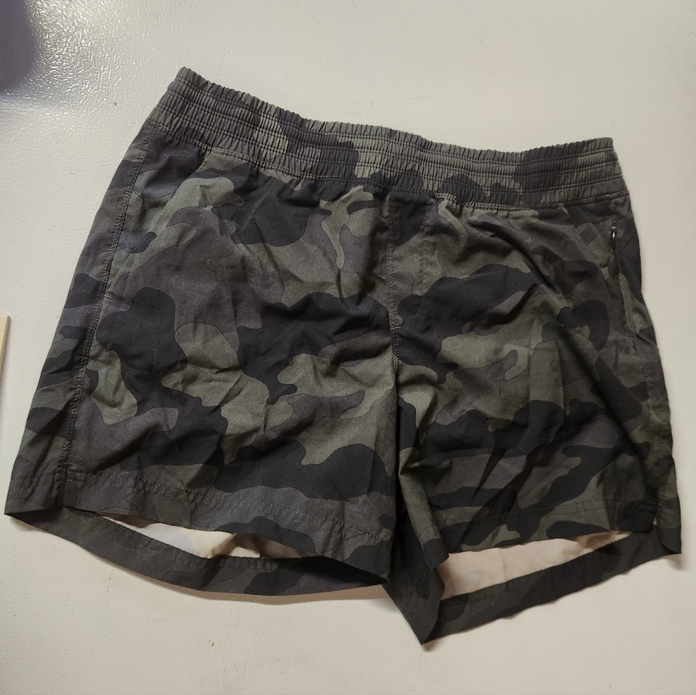 Old Navy Strech Tech Shorts